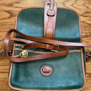 Vintage Dooney & Bourke purse handbag Authentic/ Genuine- USA SN: A5 552182